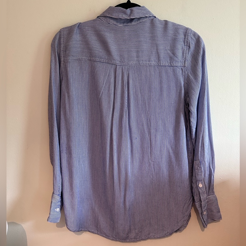 Banana Republic Button Up - Parker Tunic Fit - Picture 2 of 6